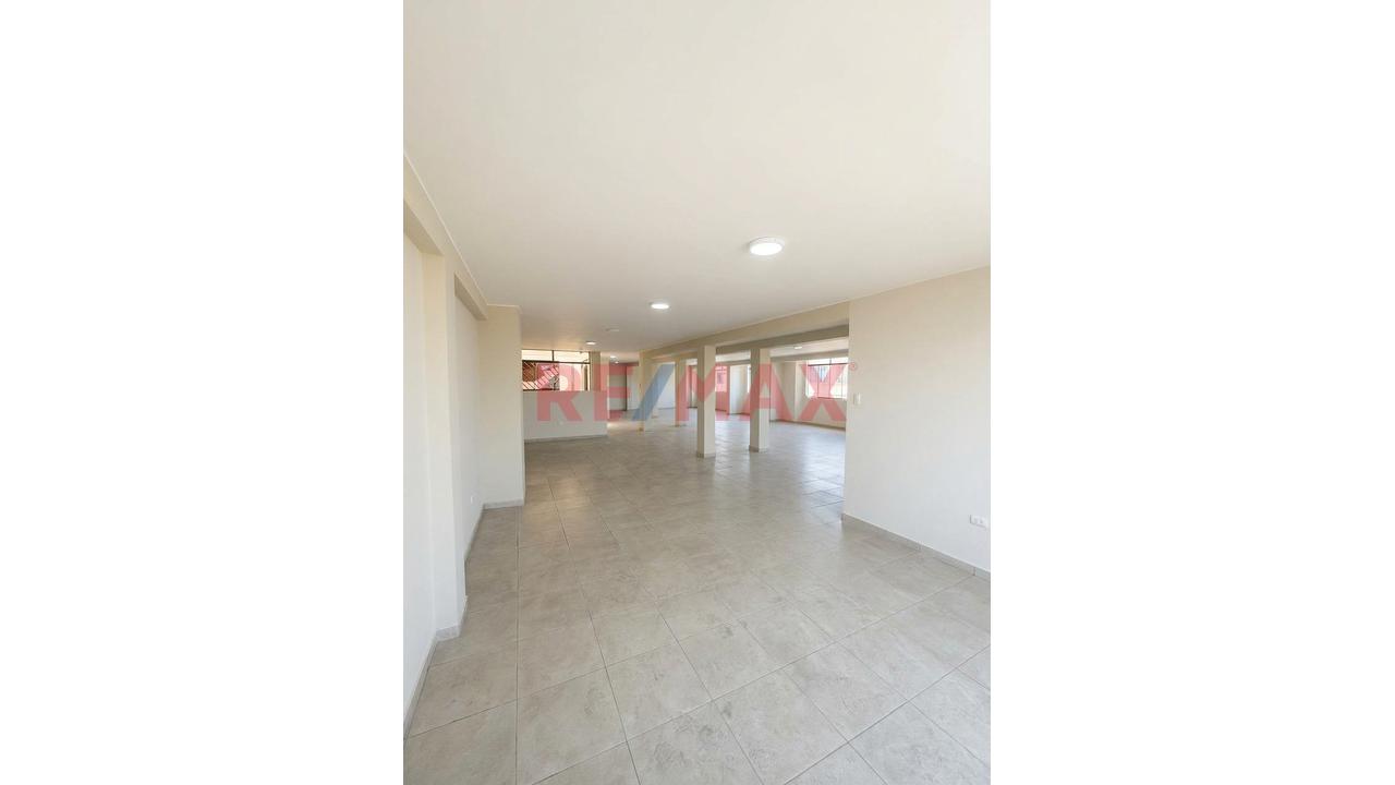 🏢 ¡Alquiler De Amplio Espacio Comercial De 175 M² En Esquina! - 7