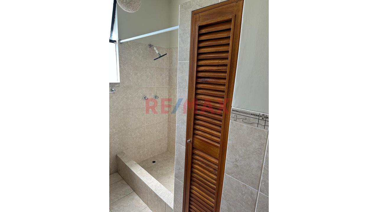 Vendo Lindo Departamento En Urb. Country Club Av. Fortunato Chirichigno Piura — foto 4