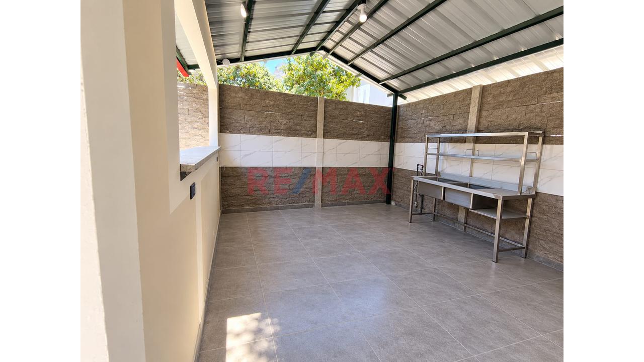 🔥 ¡Alquila Local Comercial En Esquina – Av. Paisajista, Hunter! 🔥 - 6
