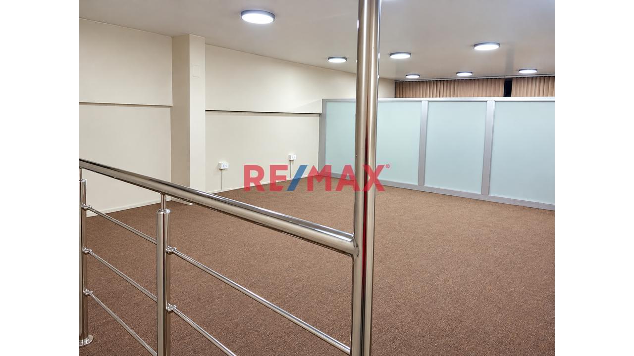 Alquiler De Oficina - Zona Céntrica Y Altamente Comercial. - 1
