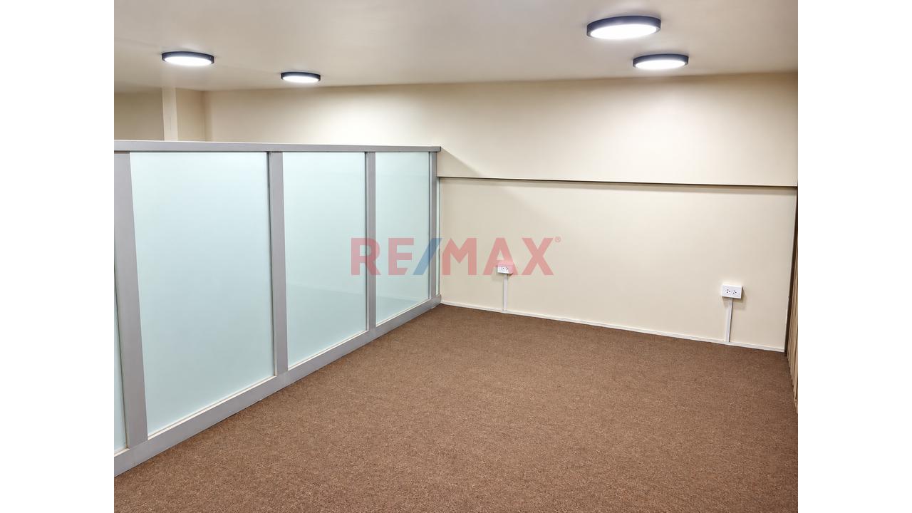 Alquiler De Oficina - Zona Céntrica Y Altamente Comercial. - 6