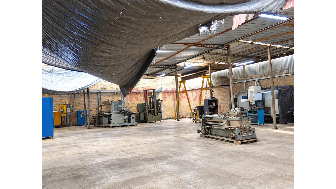 Oportunidad De Inversión Se Vendecterreno Comercial - 2