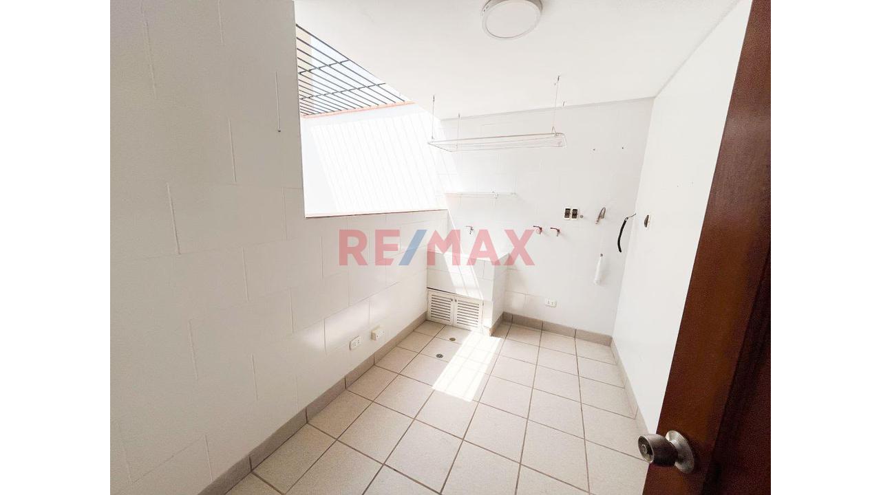 Venta Departamento En Miraflores S/ 901,800 - 14