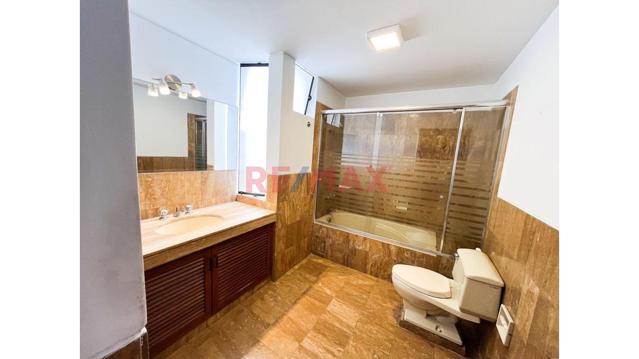Venta Departamento En Miraflores S/ 901,800 - 13