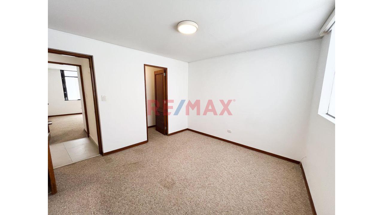 Venta Departamento En Miraflores S/ 901,800 - 4