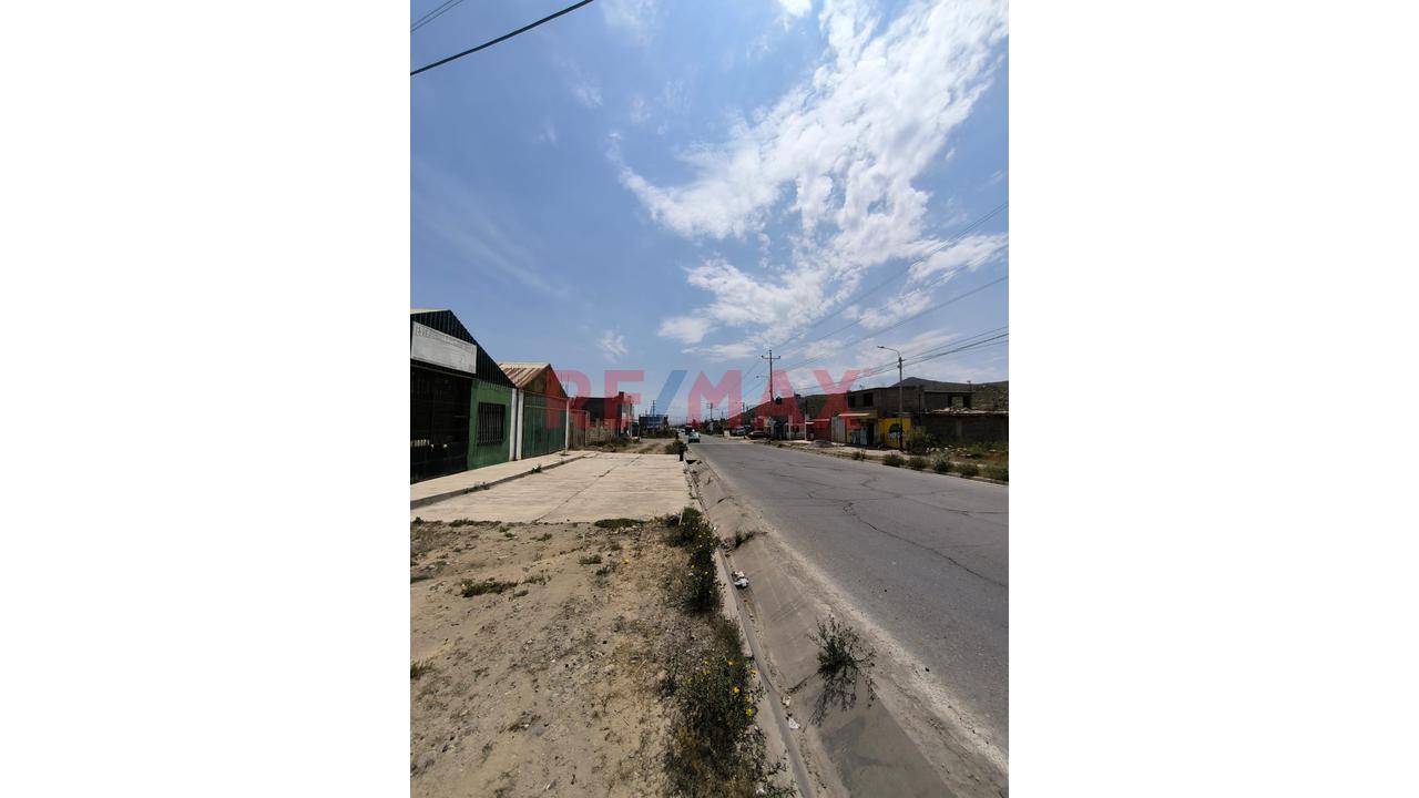 Lote De 300.01 Metros Con Titulo En Sunarp En El Corazon De Mollebaya - 3