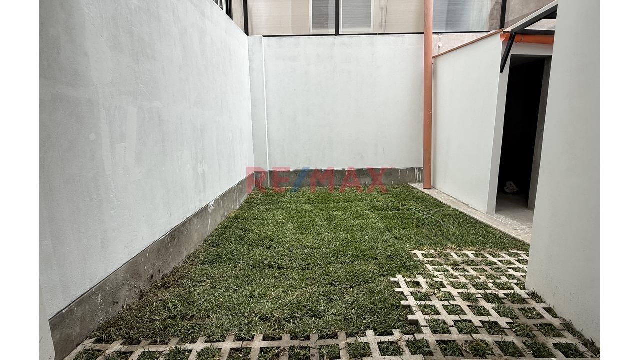 Venta De Departamento Primer Piso Elevado Santa Catalina - 6