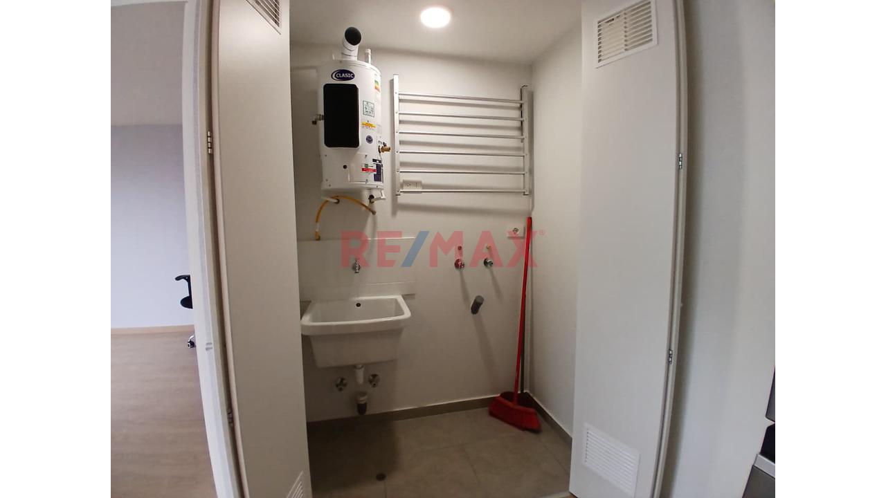 Alquiler Depa Parcialmente Amoblado De 1 Dormitorio En Gran Guardia Peruana – Chorrillos — foto 6