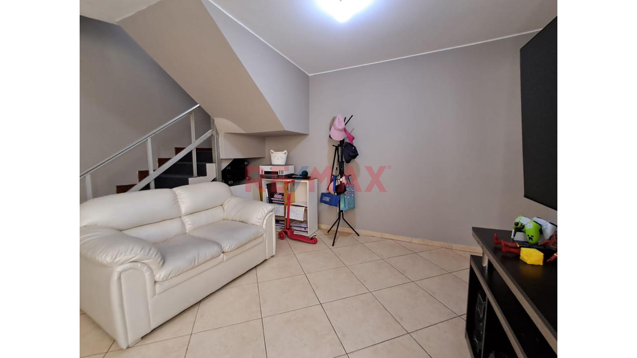 Vendo Departamento Triplex Altura Del Óvalo Los Cóndores En La Molina — foto 3