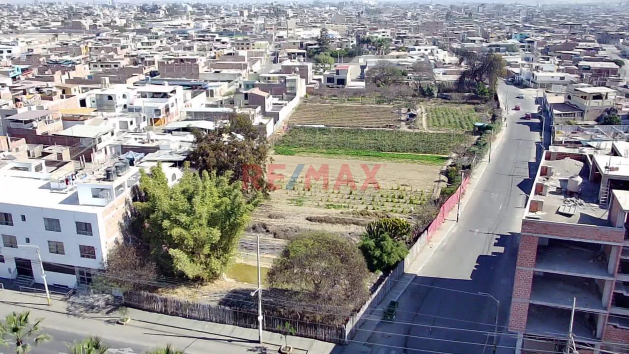 Se Vende Terreno En Esquina - 2