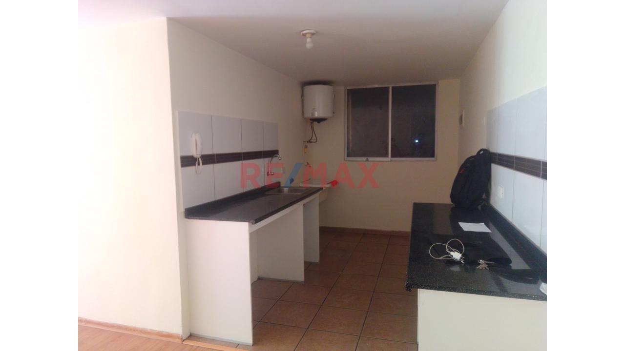 Alquiler De Departamento, Condominio Sol De Collique - Comas — foto 5
