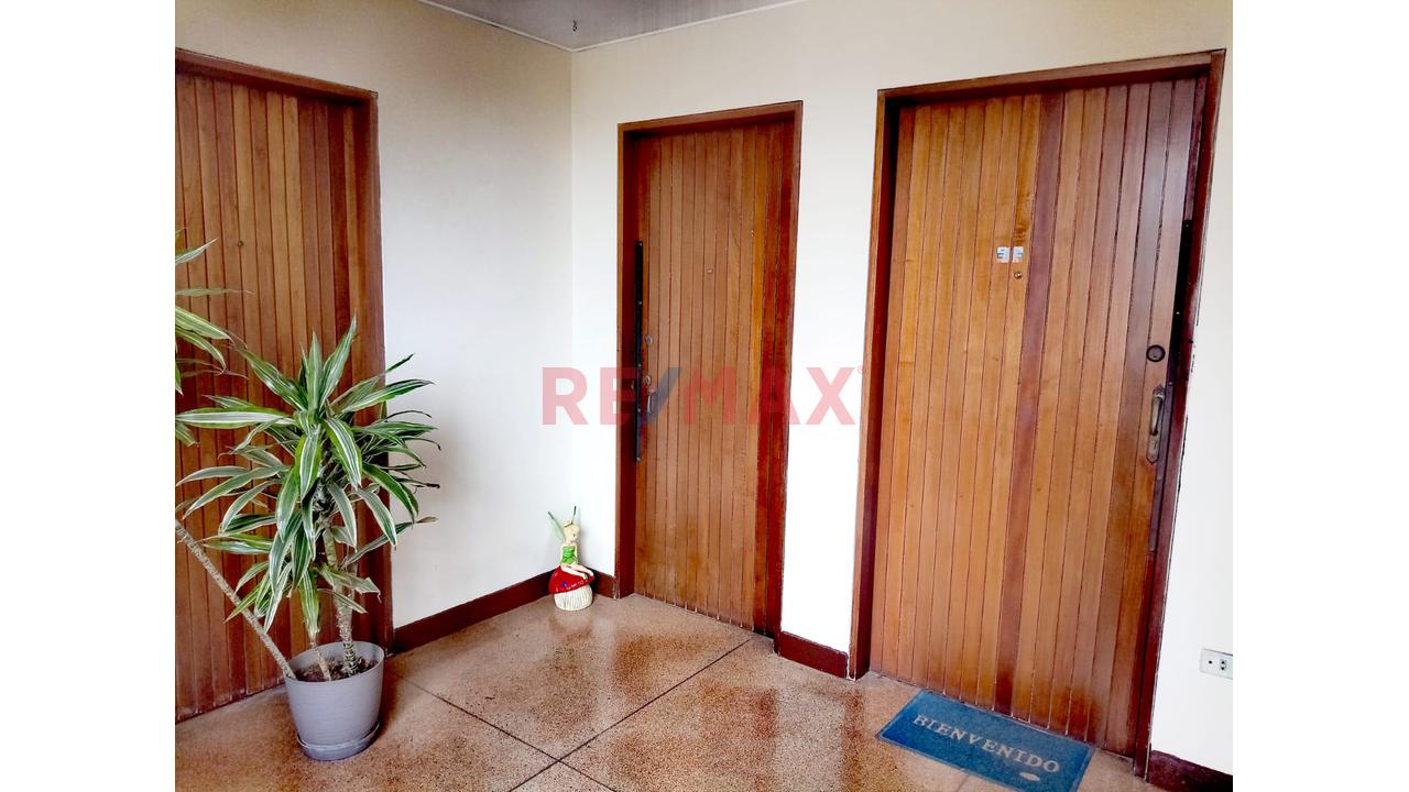 🏡 ¡Exclusivo Departamento De 170 M² Frente A Parque En Casuarinas, Surco! | 4 Dormitorios, Estacionamiento Y Seguridad 24/7 — foto 2