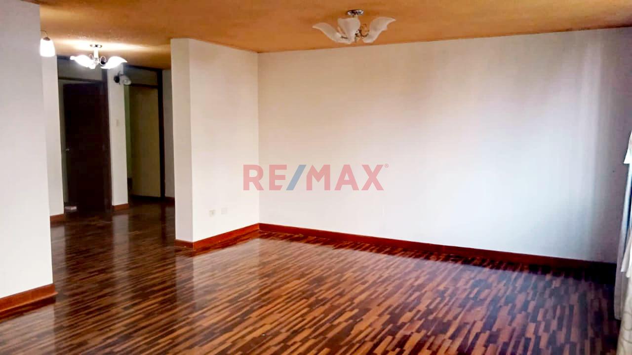🏡 ¡Exclusivo Departamento De 170 M² Frente A Parque En Casuarinas, Surco! | 4 Dormitorios, Estacionamiento Y Seguridad 24/7 — foto 4