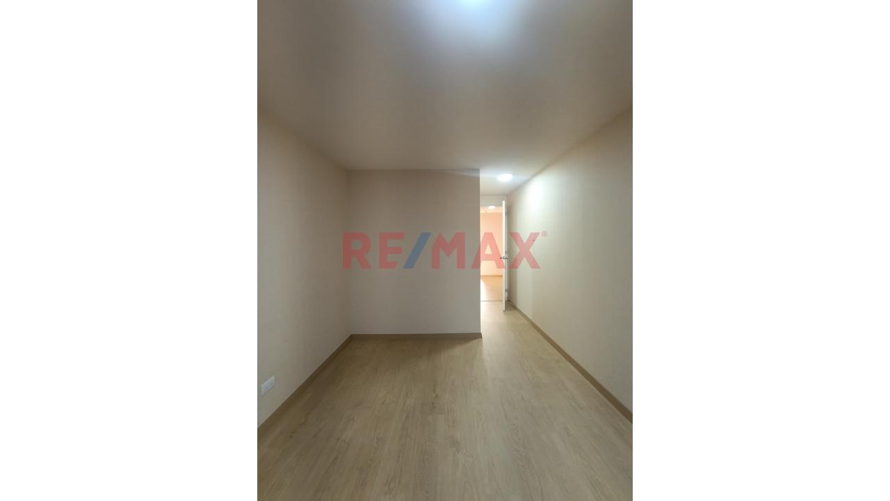 Alquilo Departamento En 1Er Piso De Estreno — foto 15
