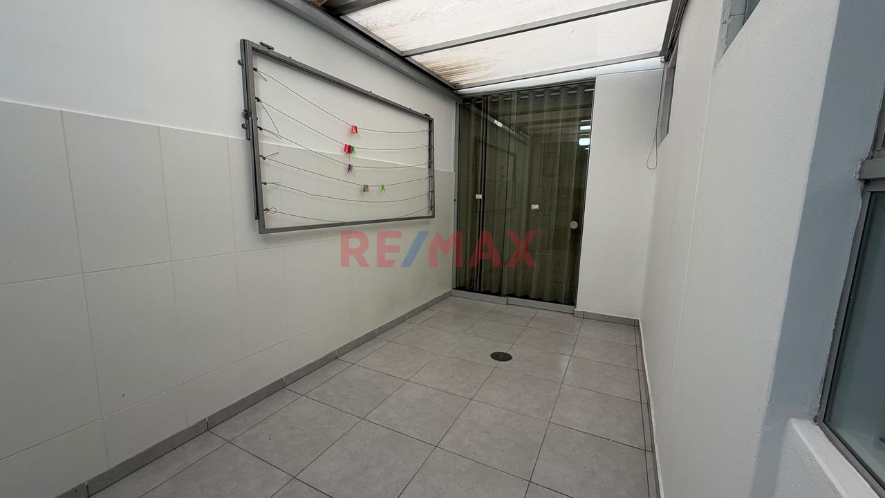 En Venta🏡 ¡Moderno, Amplio Y Con Espacios Que Enamoran En Cerro Colorado! - 16