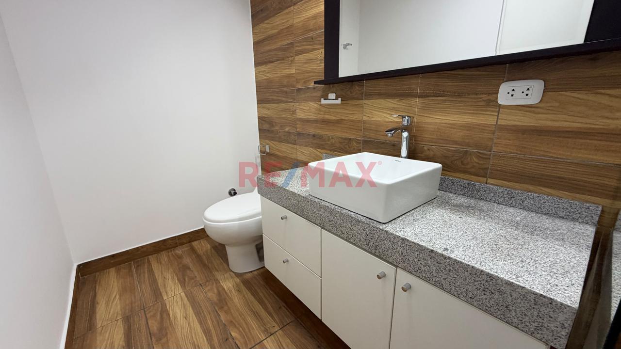 En Venta🏡 ¡Moderno, Amplio Y Con Espacios Que Enamoran En Cerro Colorado! — foto 3