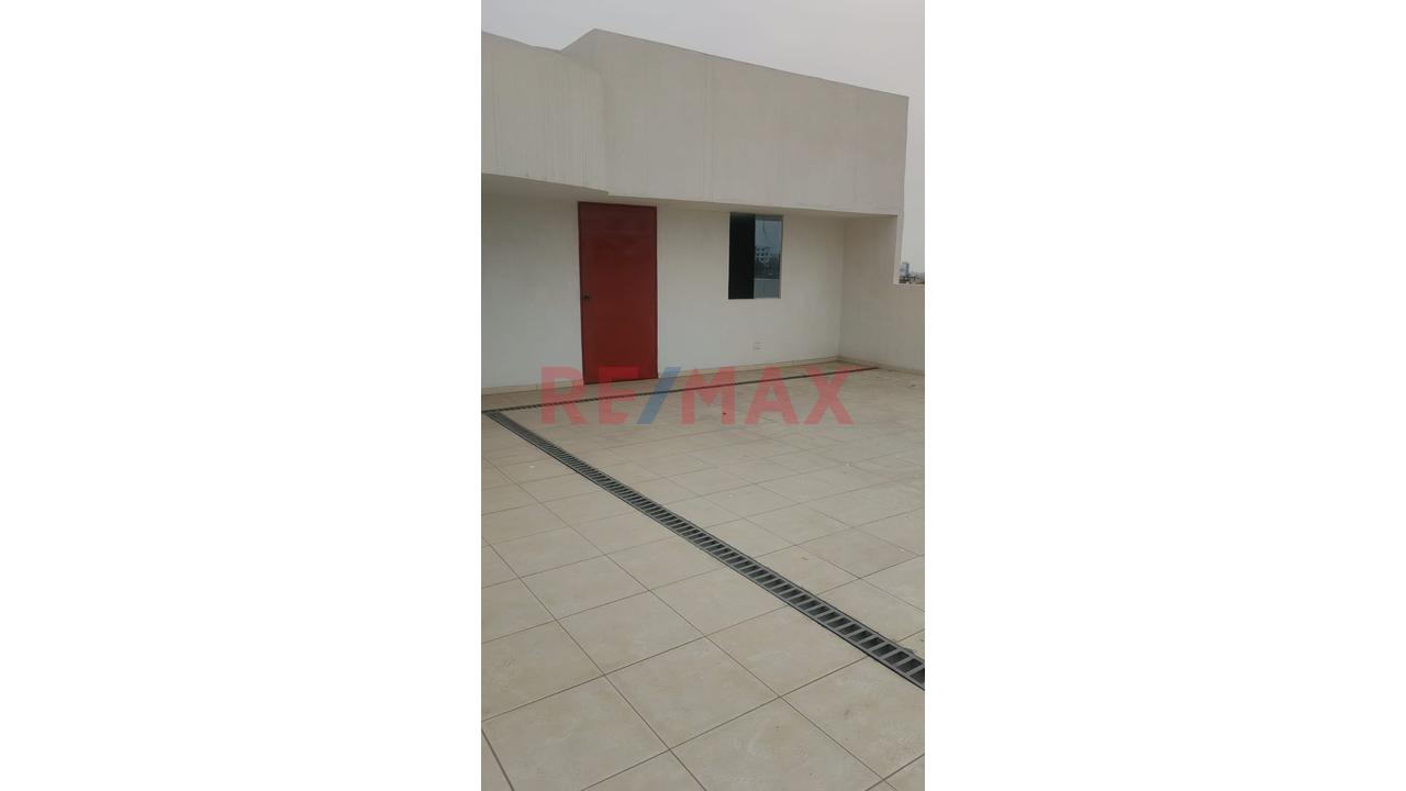 Alquilo Edificio Comercial 6 Pisos Frente Al Centro Comercial Honduras-El Parral Comas!!! - 7