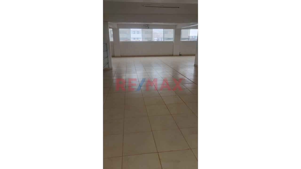 Alquilo Edificio Comercial 6 Pisos Frente Al Centro Comercial Honduras-El Parral Comas!!! - 11