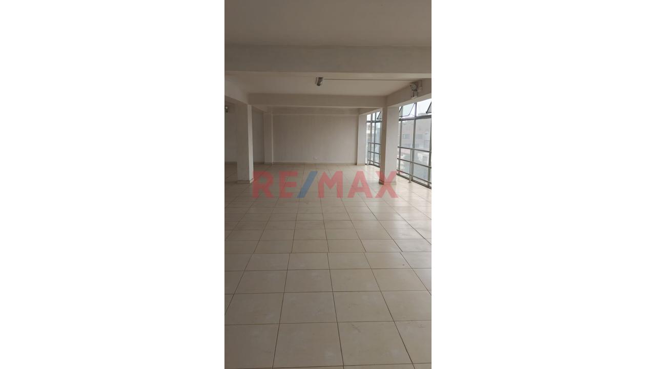 Alquilo Edificio Comercial 6 Pisos Frente Al Centro Comercial Honduras-El Parral Comas!!! - 13
