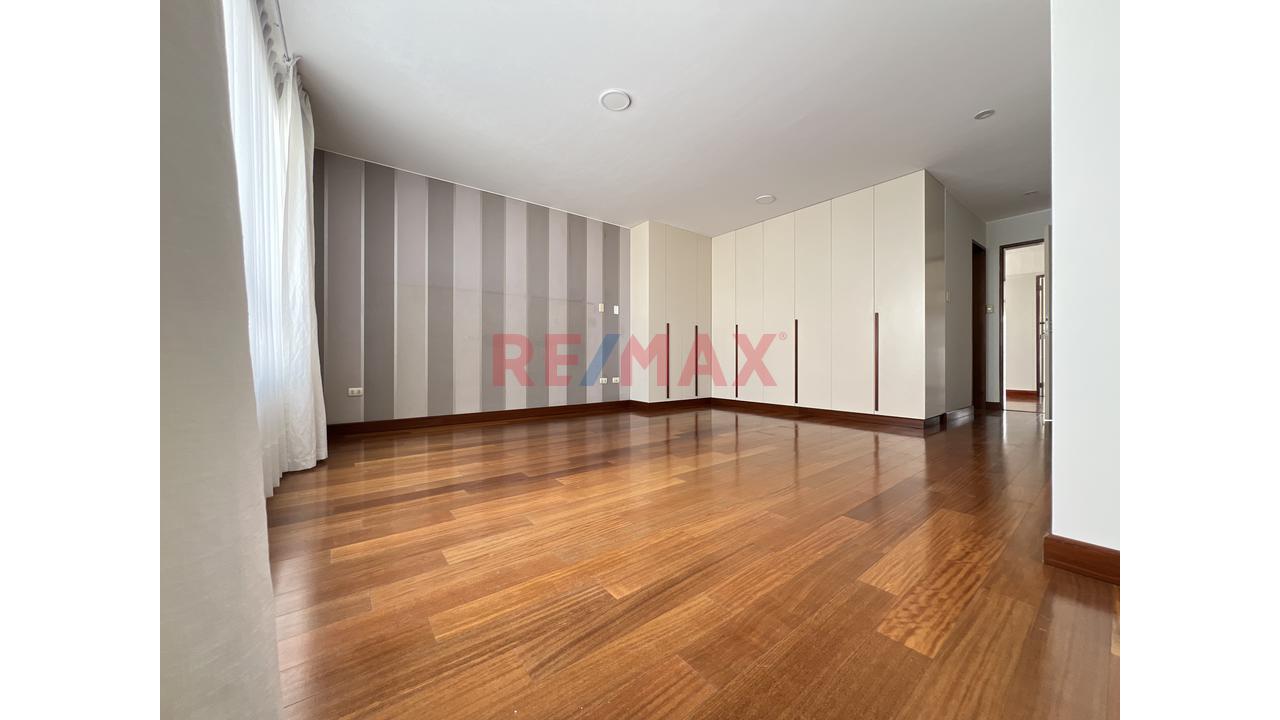Exclusivo Departamento De 214.54 M² En Alquiler En Challapampa | Vista A Los Volcanes | 2 Estacionamientos — foto 11