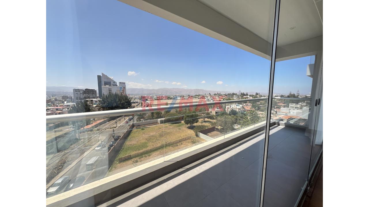 Exclusivo Departamento De 214.54 M² En Alquiler En Challapampa | Vista A Los Volcanes | 2 Estacionamientos — foto 5