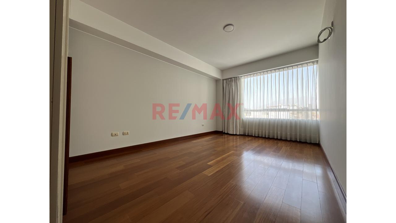 Exclusivo Departamento De 214.54 M² En Alquiler En Challapampa | Vista A Los Volcanes | 2 Estacionamientos — foto 15