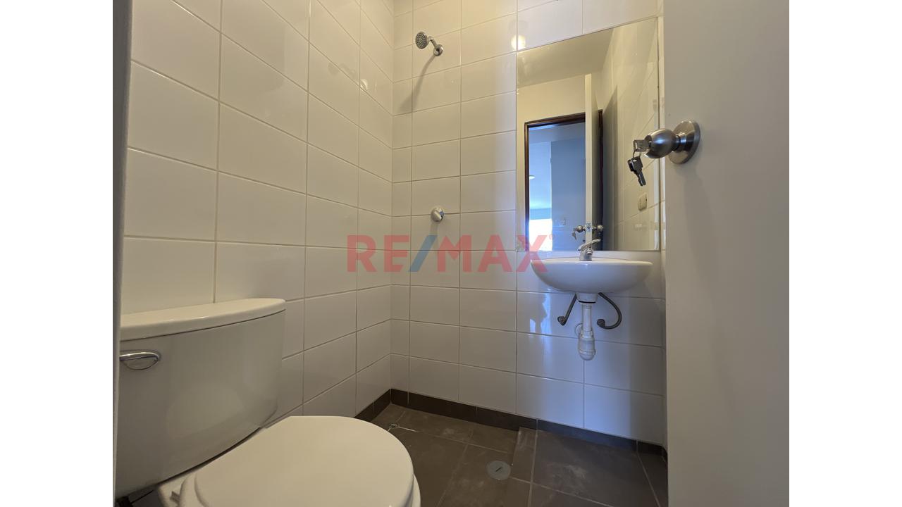 Exclusivo Departamento De 214.54 M² En Alquiler En Challapampa | Vista A Los Volcanes | 2 Estacionamientos - 18