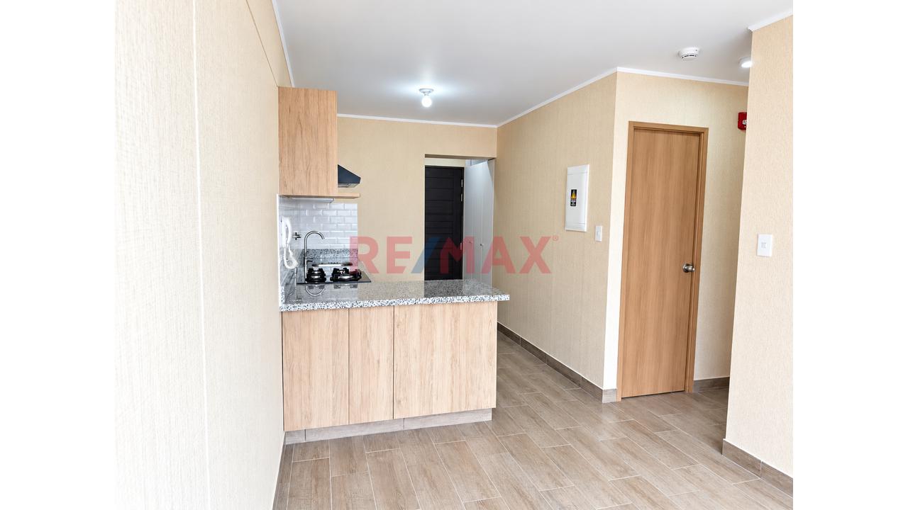 Alquiler De Departamento De Estreno En Surquillo | 2 Dormitorios, Al Lado Del Inen — foto 2