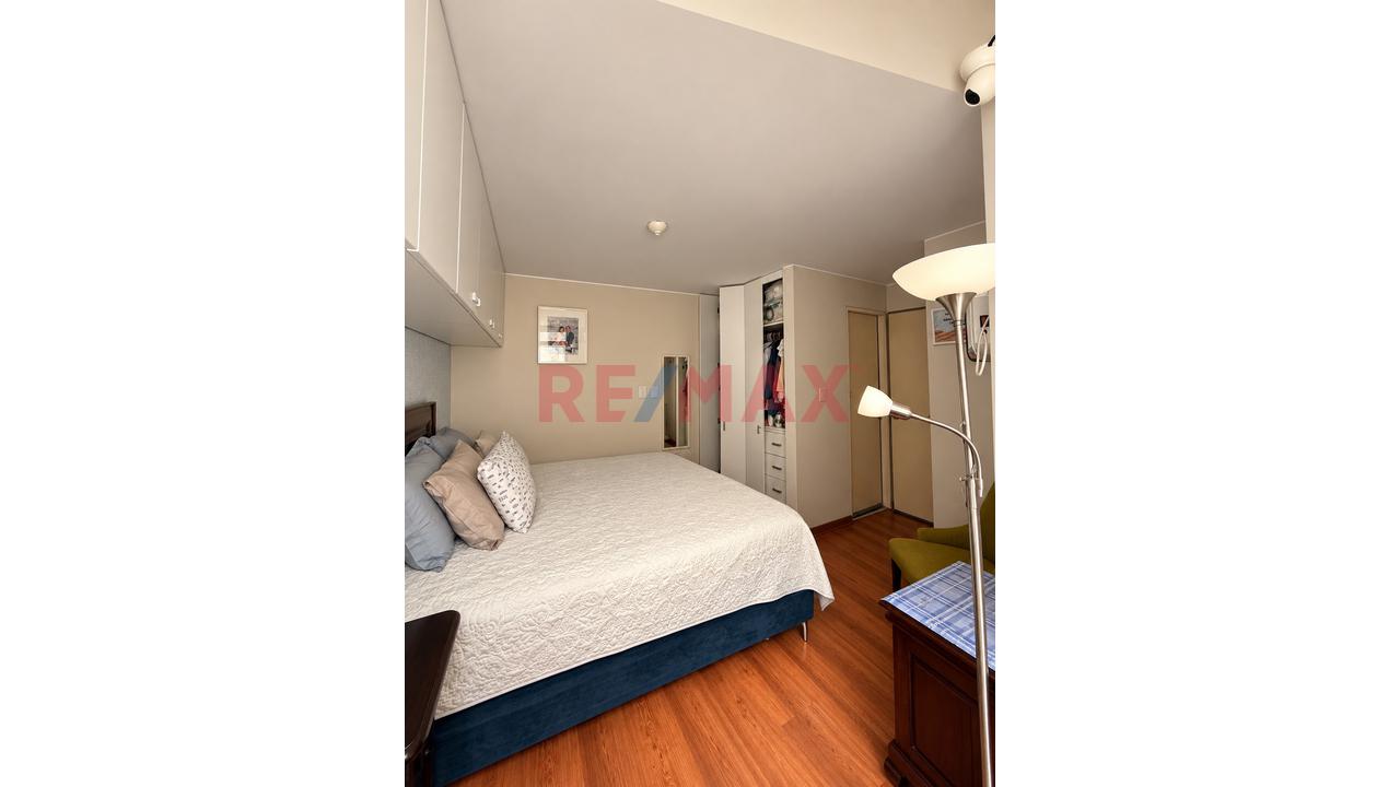 Departamento En Venta En Surquillo | 3 Dormitorios, 2 Baños Y Cochera — foto 7