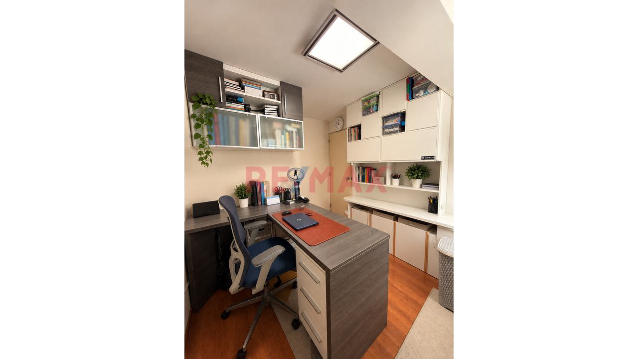 Departamento En Venta En Surquillo | 3 Dormitorios, 2 Baños Y Cochera — foto 8
