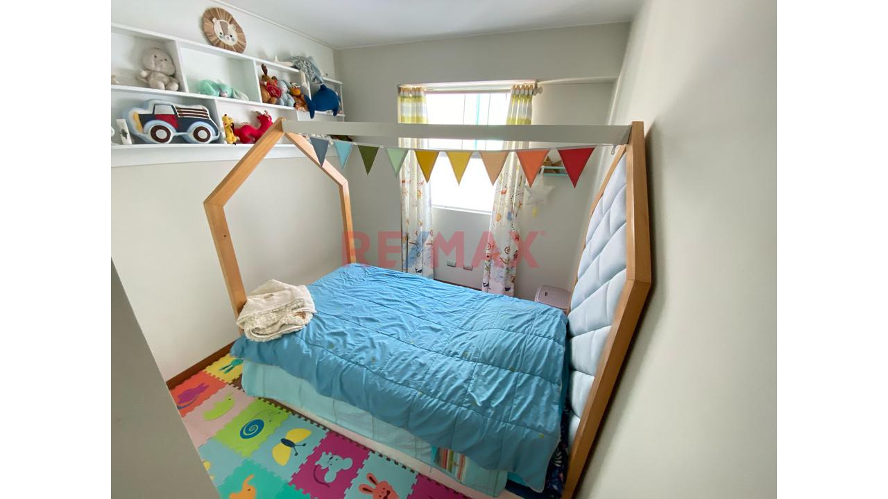 Vive En Exclusiva Zona De Miraflores!!..Departamento De 120 M2, 5To Piso, Estacionamiento Y Depósito — foto 9