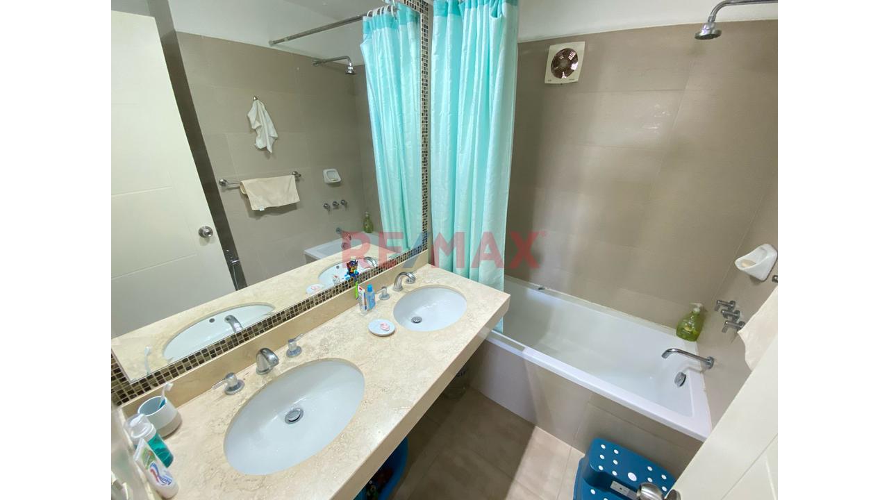 Vive En Exclusiva Zona De Miraflores!!..Departamento De 120 M2, 5To Piso, Estacionamiento Y Depósito — foto 8