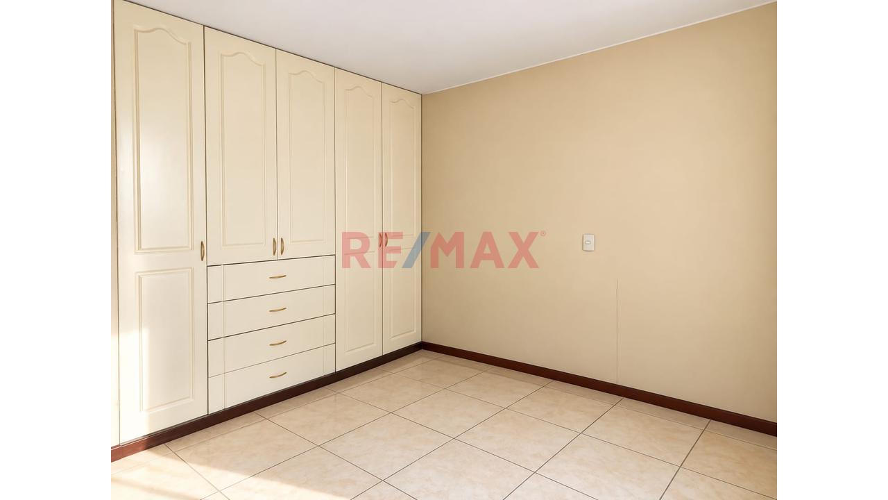 ¡Vive La Experiencia De Un Hogar Amplio, Cálido Y Exclusivo En Los Angeles De Cayma! ✨ — foto 9