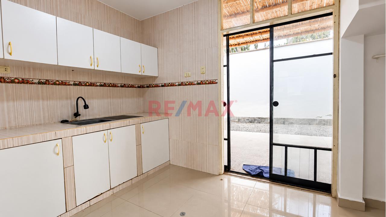 Alquiler De Casa En Exclusivo Condominio De Sunampe Con Cochera — foto 6
