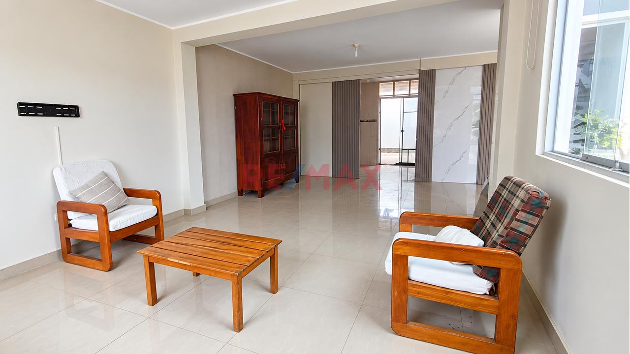 Alquiler De Casa En Exclusivo Condominio De Sunampe Con Cochera — foto 3