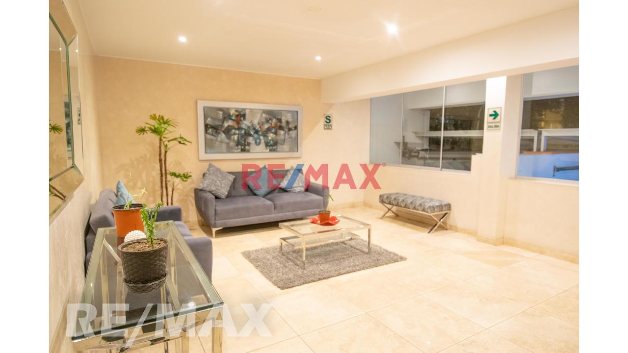 Alquilo Departamento Con Balcón Y Rooftop, Limite Con Aurora Miraflores — foto 4