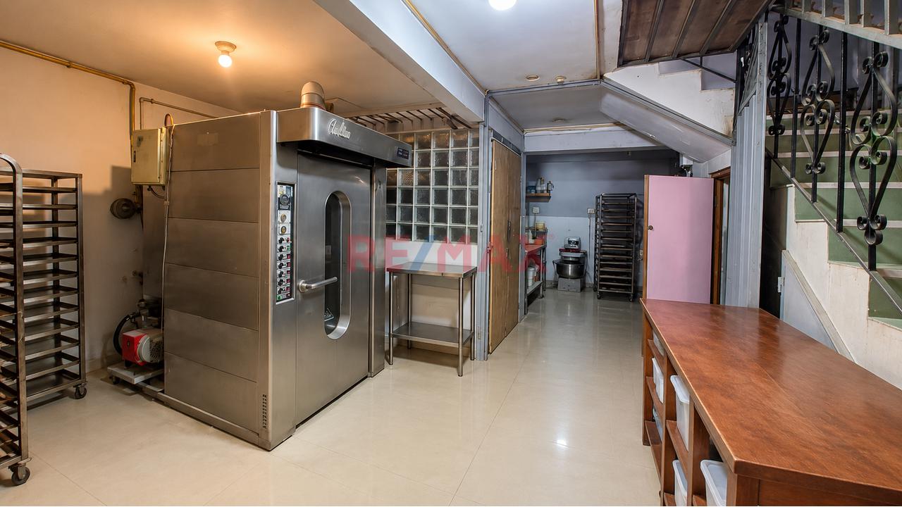 Se Vende Casa De 3 Pisos Cercal Al Mercado Cuarta Etapa Cerca A La Estacion Del Tren — foto 4