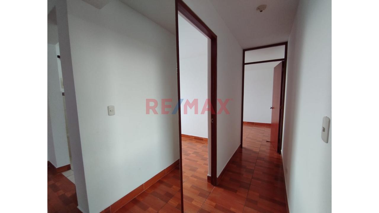 Alquiler De Departamento 3Er Piso Urb. Los Libertadores - Smp — foto 10
