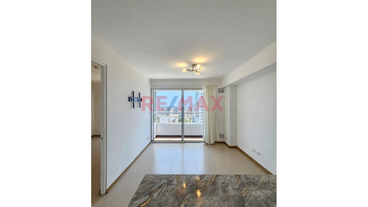 Surquillo - Lindo Y Funcional Departamento En Alquiler - 8