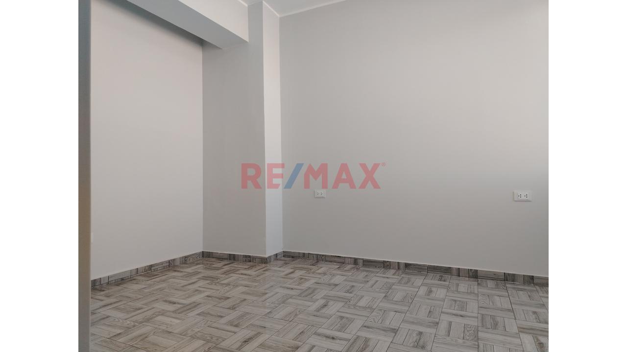 Oficina Comercial En Alquiler Cerca Al Mall Porongoche, - 18