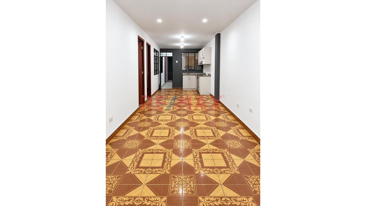 Casa En Venta En Huáscar, San Juan De Lurigancho | 3 Pisos, 9 Habitaciones Y 90 M² De Terreno — foto 5