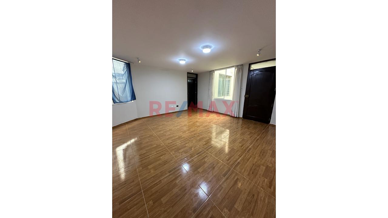 Amplio Departamento En Surco - 9