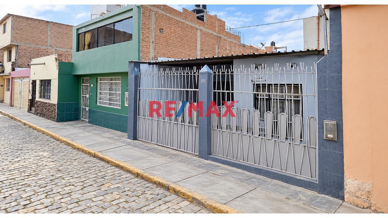 Vendo Terreno Centro De Chiclayo- Fco. Cabrera - 1