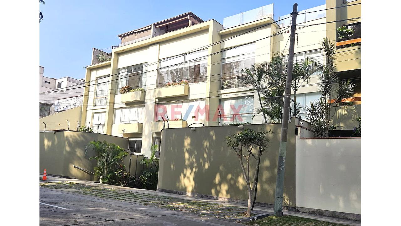 Duplex En Exlente Ubicacion En Chacarilla - 1