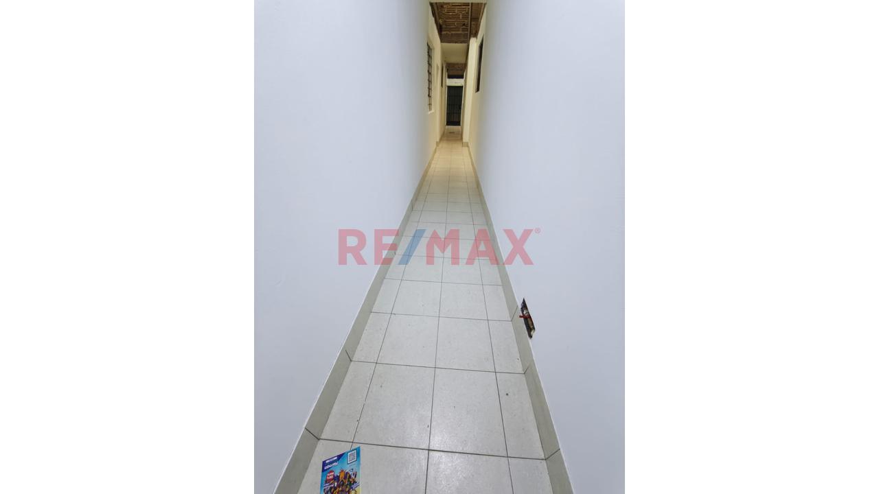 🏠 *¡Amplia Propiedad De Dos Pisos En Alquiler – Urbanización Zarumilla, Smp!* — foto 8