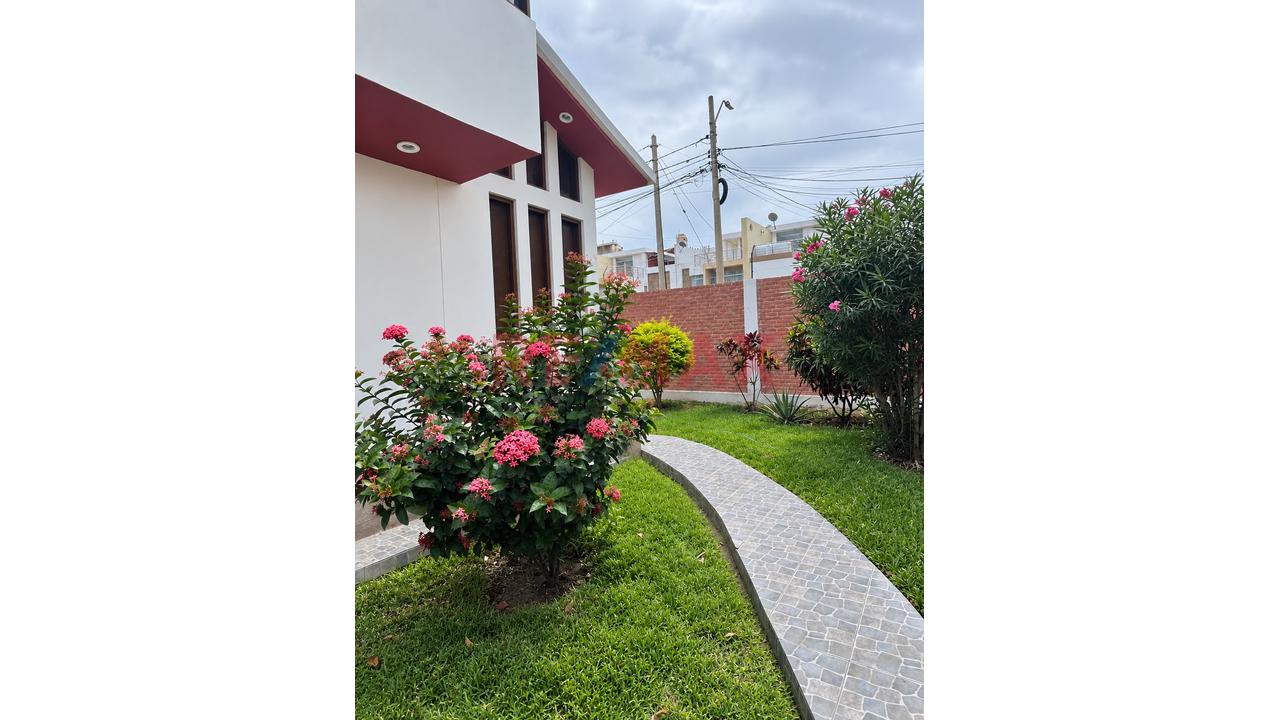 Casa En Alquiler Para Uso Comercial | Los Geranios Cerca Al Colegio De Ingenieros - 7