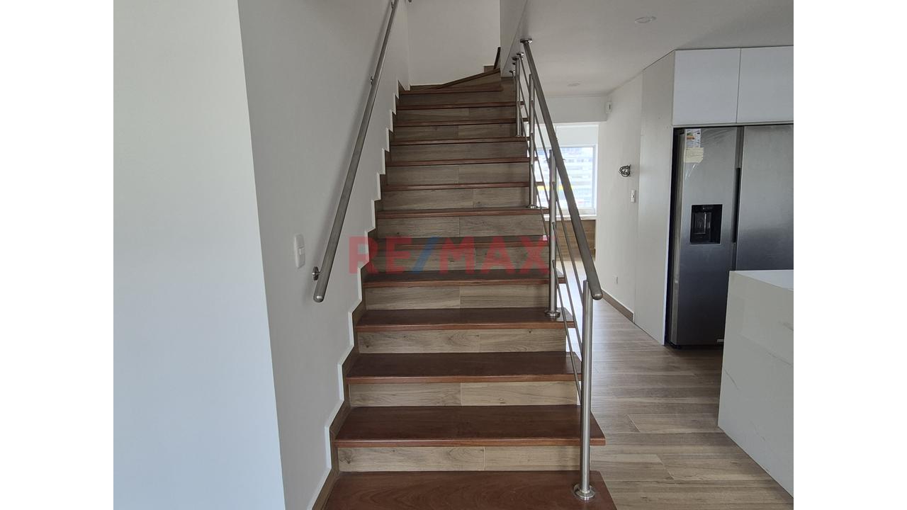 Duplex En Venta Totalmente Remodelado: 160 M² 4 Dormitorios 3 Baños Completos Y Estacionamiento En El Corazon De Miraflores - 7
