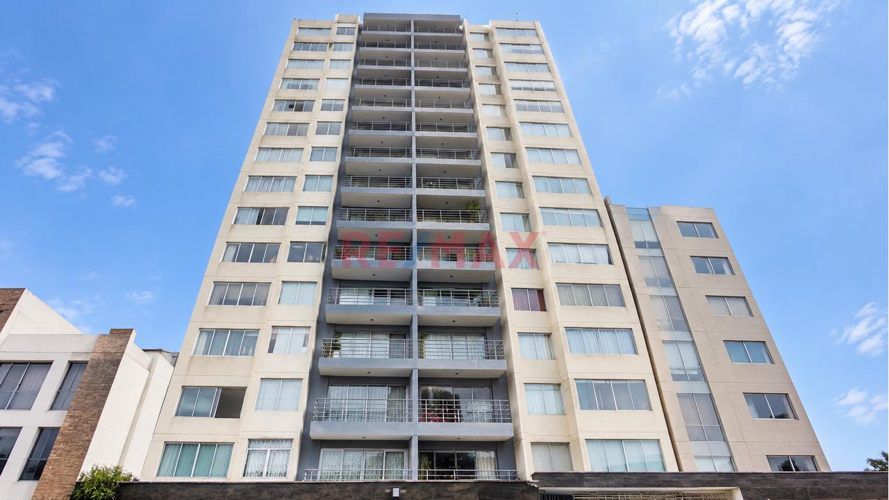 Departamento De 107 M² Con Balcón, Vista Exterior Y Cochera En Magdalena - 2