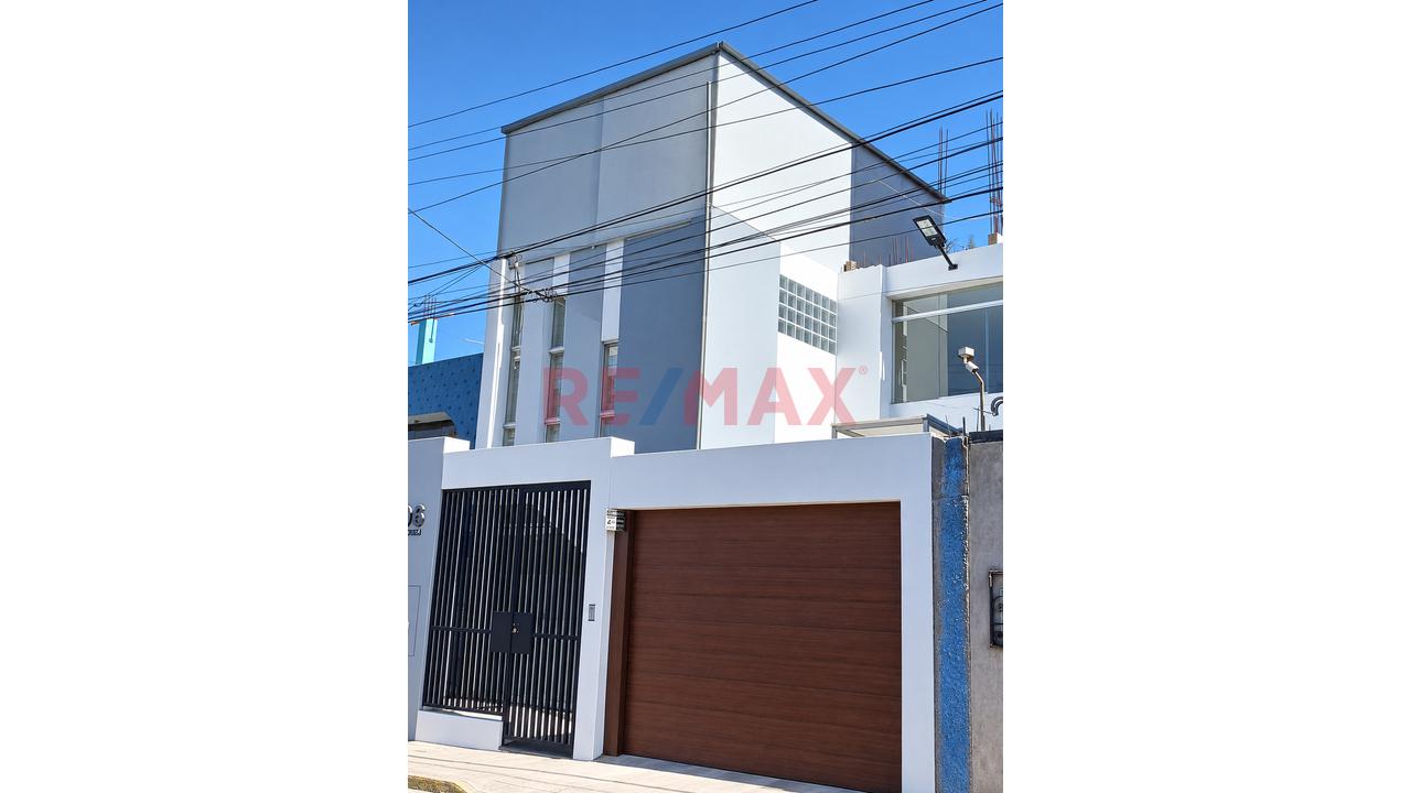🏢 Oficina En Alquiler – Avenida Venezuela, Arequipa - 4