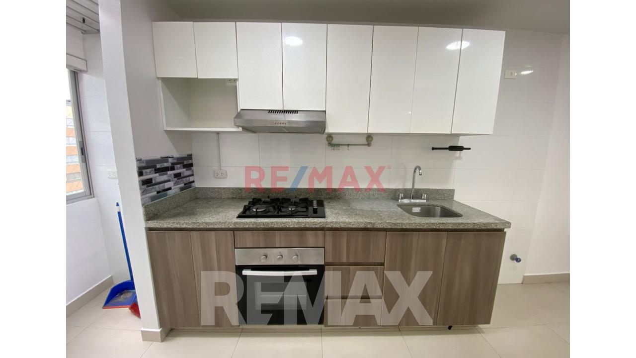 Venta De Departamento De 79 M² En 6.º Piso Con Balcón - Surquillo — foto 3